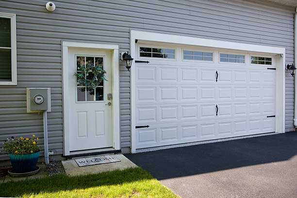 24/7 Emergency Garage Door Panel Replacement experts in Martinez, GA